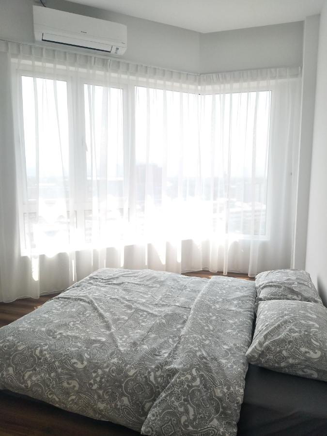 The Octagon Apartment