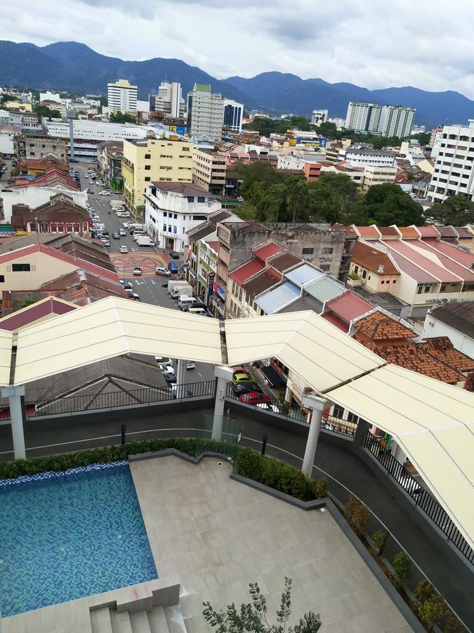 The Octagon Apartment