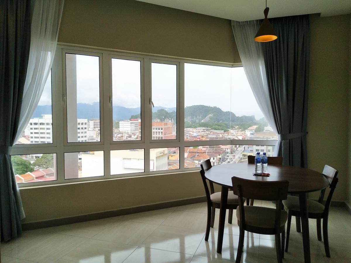 The Octagon Apartment